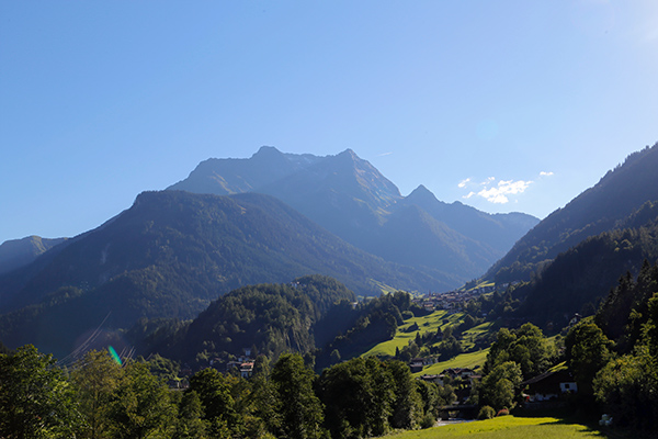 Blick auf den Grünberg © Hotel Garni Glück auf