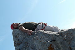 Ausruhen vom Klettern am Klettersteig