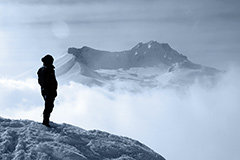 Blick über winterliche Berge